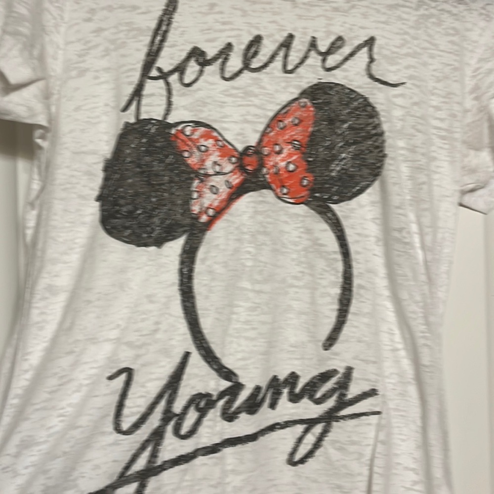 DISNEY Minnie Mouse forever young t shirt 💗BUNDLE TO SAVE 💗
